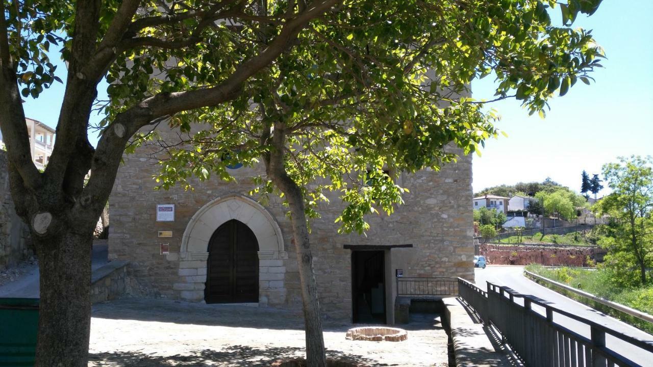 Albergue De Benabarre-Calumet Экстерьер фото