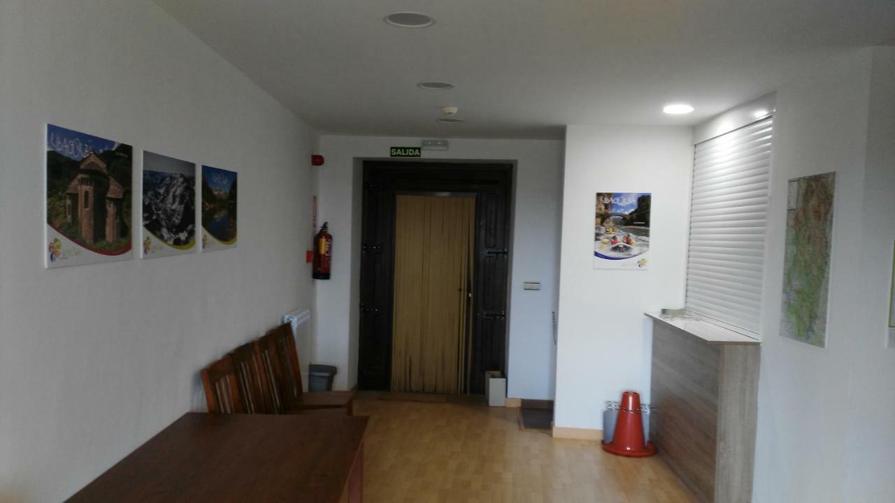 Albergue De Benabarre-Calumet Экстерьер фото